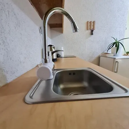 Ex-block District Charming With Treeish Sorrounding View! Tiran