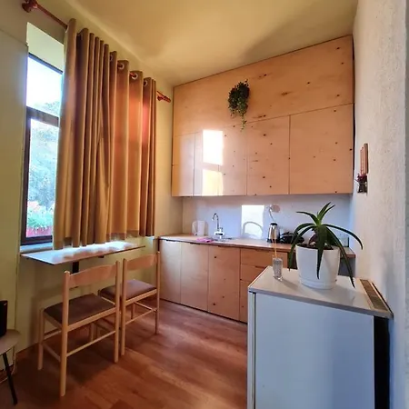 Apartment Ex-block District Charming With Treeish Sorrounding View! Tirana